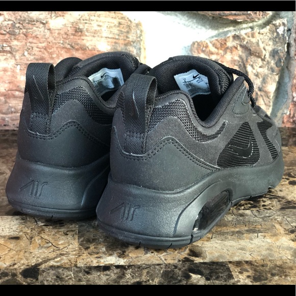 NEW Nike Women's Air Max 200 Running Sneakers - Picture 8 of 11